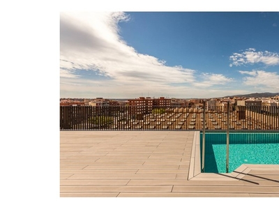 INCREIBLE OBRA NUEVA CON PISCINA EN CORNELLÁ