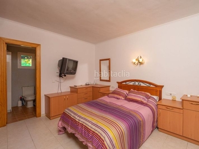 Piso con 2 habitaciones con ascensor, piscina, calefacción y aire acondicionado en Fuengirola