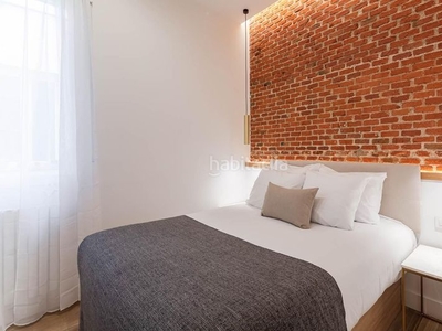 Piso con 3 habitaciones amueblado con aire acondicionado en Madrid