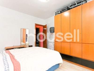 Piso con 3 habitaciones con ascensor y piscina en Barberà del Vallès