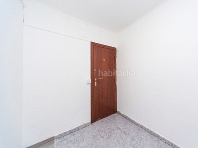 Piso con 3 habitaciones en Puigfred Badalona