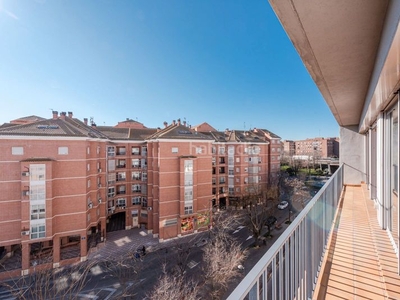 Piso en valdesanchuela piso con 2 habitaciones con ascensor y aire acondicionado en Valdemoro