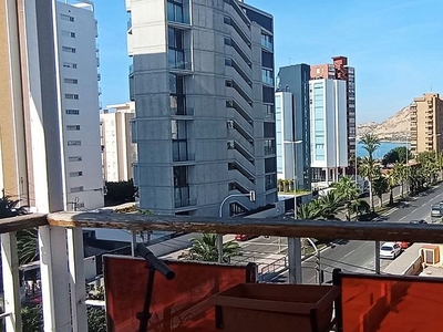 Piso en venta en Cabo de las Huertas de 3 habitaciones con terraza y garaje