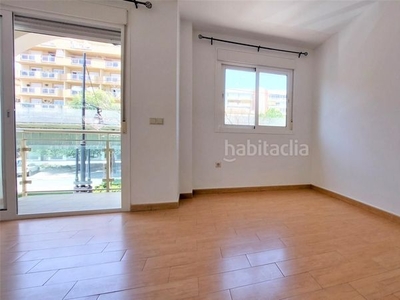 Piso venta de piso en los boliches, . piso semi-nuevo con 2 dormitorios. a 350 metros de playa en Fuengirola