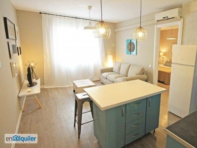 Reformado apartamento de 4 dormitorios en alquiler en Horta Guinardó