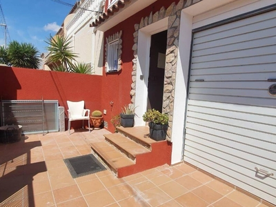 Venta Casa adosada Castelló d'Empúries. Plaza de aparcamiento con balcón 100 m²