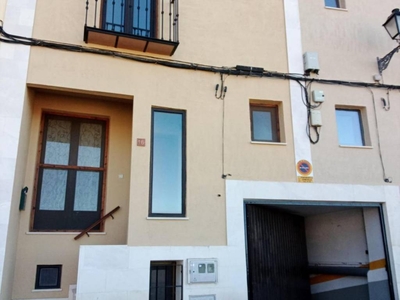 Venta Casa adosada Chinchilla de Monte-Aragón. Con balcón 230 m²