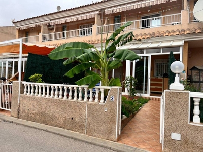 Venta Casa adosada en Avenida Tomas Boj Andreu Torrevieja. Con terraza 99 m²
