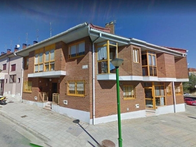 Venta Casa adosada en Tirso De Molina Burgos. Buen estado plaza de aparcamiento calefacción individual 190 m²