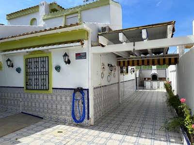Venta Casa adosada Pilar de la Horadada. Con terraza 104 m²
