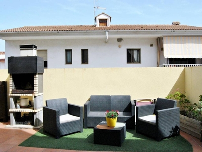 Venta Casa adosada Vilanova i la Geltrú. Con terraza 189 m²