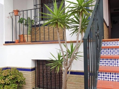 Venta Casa unifamiliar Almonte. Con balcón