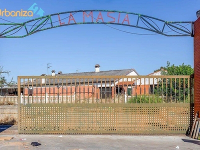 Venta Casa unifamiliar Badajoz. Con terraza 265 m²