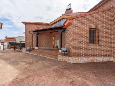 Venta Casa unifamiliar Cabanillas del Campo. 473 m²