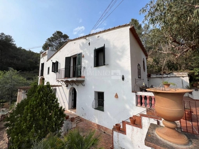 Venta Casa unifamiliar Corbera de Llobregat. Buen estado con terraza 292 m²