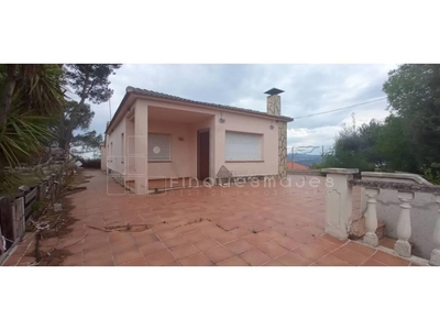 Venta Casa unifamiliar en Calle Castell de Voltrera Abrera. A reformar 114 m²