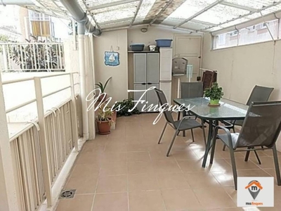 Venta Casa unifamiliar en Calle FONT DE CANALETA Sabadell. Buen estado con terraza 270 m²