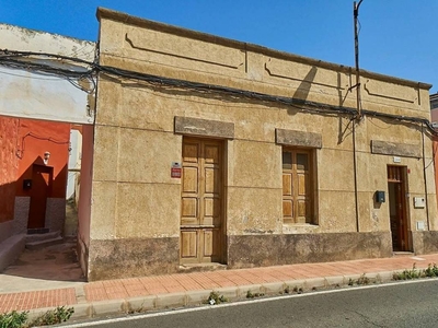 Venta Casa unifamiliar en Calle Raimundo Lulio 144 Telde. Con terraza 209 m²