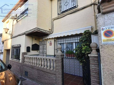 Venta Casa unifamiliar en Calle Miguel de Unamuno La Zubia. 134 m²