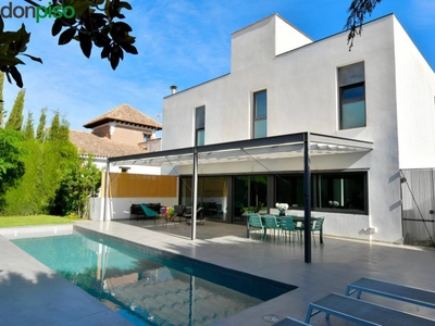 Venta Casa unifamiliar en Camelia Villa de Otura. Con terraza 368 m²
