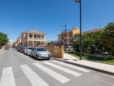 Venta Casa unifamiliar en de Andalucía Cúllar Vega. Con terraza 520 m²
