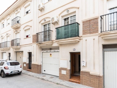 Venta Casa unifamiliar en Poeta Argensola 28 Motril. Con balcón 160 m²