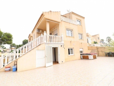 Venta Casa unifamiliar Orihuela. Con terraza 120 m²