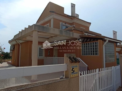 Venta Casa unifamiliar Santa Pola. Con terraza 130 m²