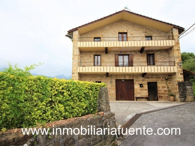 Venta Casa unifamiliar Valle de Villaverde. Con balcón 547 m²