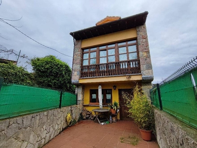 Venta Chalet Llanes. 150 m²