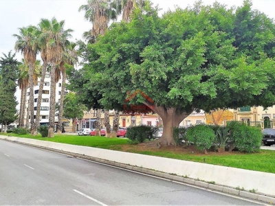 Venta Chalet Málaga. Buen estado plaza de aparcamiento con balcón 180 m²
