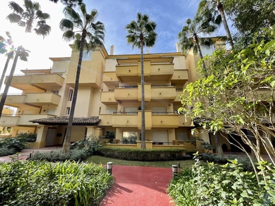 Apartamento en venta en Río Real, Marbella, Málaga