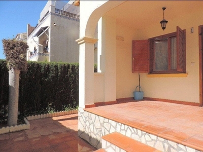 Bungalow en venta en Aguas Nuevas, Torrevieja, Alicante