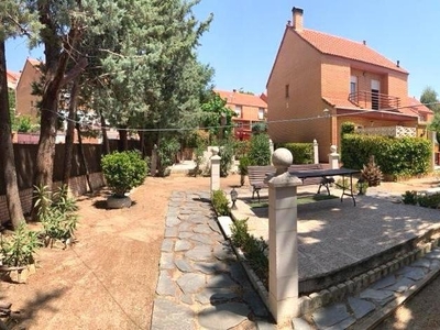 Casa o chalet de alquiler en Olivos, Coimbra - Guadarrama