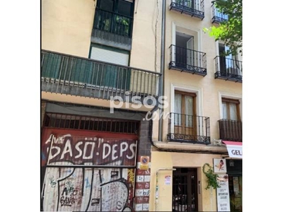 Piso en venta en Calle de Lavapiés, cerca de Calle de San Carlos en Embajadores-Lavapiés por 125.000 €