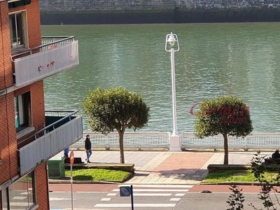 Alquiler de piso en Muelle de las Arenas de 5 habitaciones con terraza y garaje