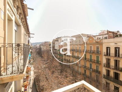 Alquiler piso apartamento amueblado y equipado con 3 habitaciones en eixample en Barcelona