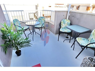 ¡ Bonito apartamento de 1 dormitorio con gran terraza y vistas despejadas zona centro de Guardamar!