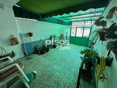 Casa adosada en venta en Calle Villacarrillos