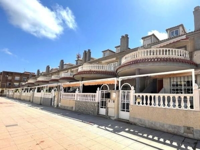 Casa adosada en venta en Los Alcázares