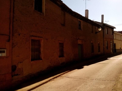 Casa en venta en Paredes de Nava