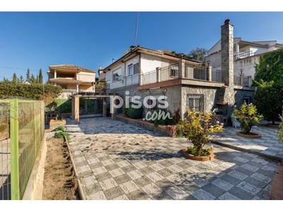 Chalet en venta en Calle del Betis