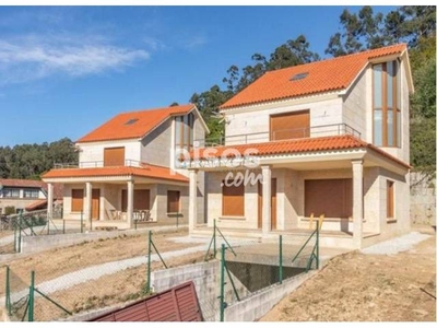 Chalet en venta en Calle Lugar O Castro Magalans