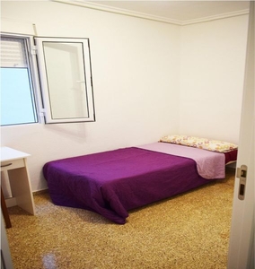 Habitaciones en C/ Vidal de Cañelles, València Capital por 300€ al mes