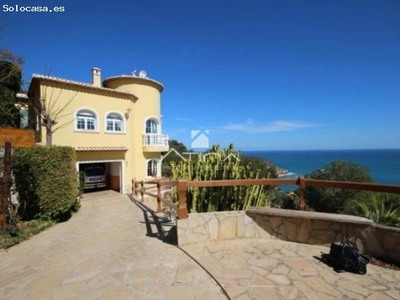 Maravillosa villa de lujo estilo Mediterráneo en venta con vistas infinitas,
