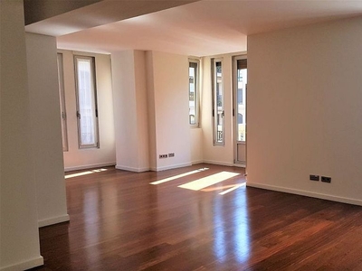 Piso en alquiler en Centro - San Sebastián-Donostia de 3 habitaciones con terraza y jardín