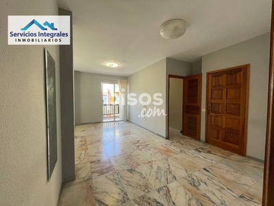 Piso en venta en Calle Almirante Cervera