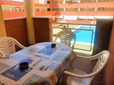 Piso en venta en Isla Cristina ciudad de 1 habitación con terraza y piscina