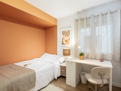 Room en Coliving en Pintor Segrelles 1, Valencia R2