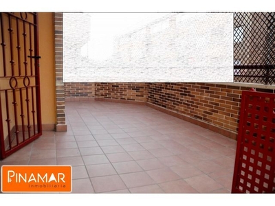 Se alquila Apartamento en El Esparragal con terraza, garaje y trastero.